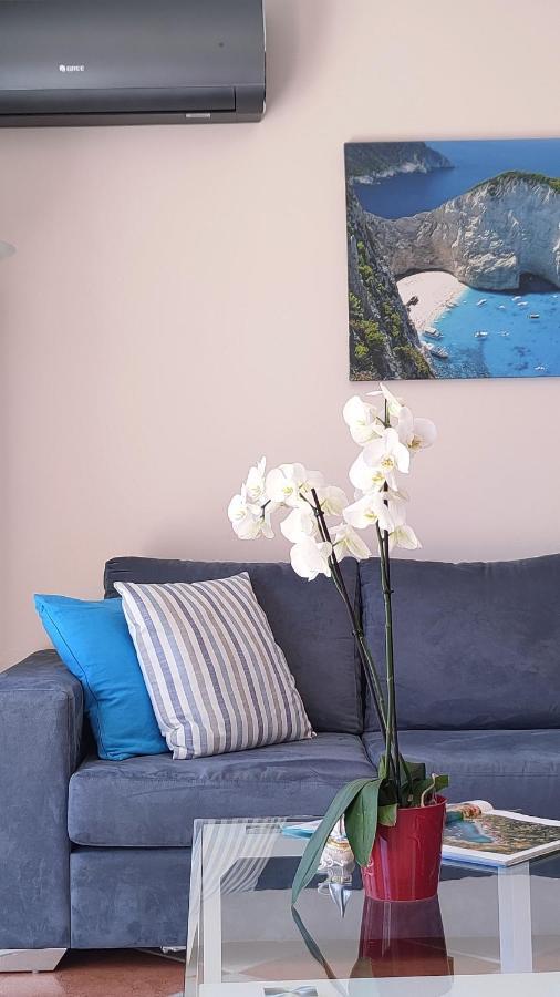 Blue Lagoon Luxury Apartment B2 アルゴストリオン エクステリア 写真
